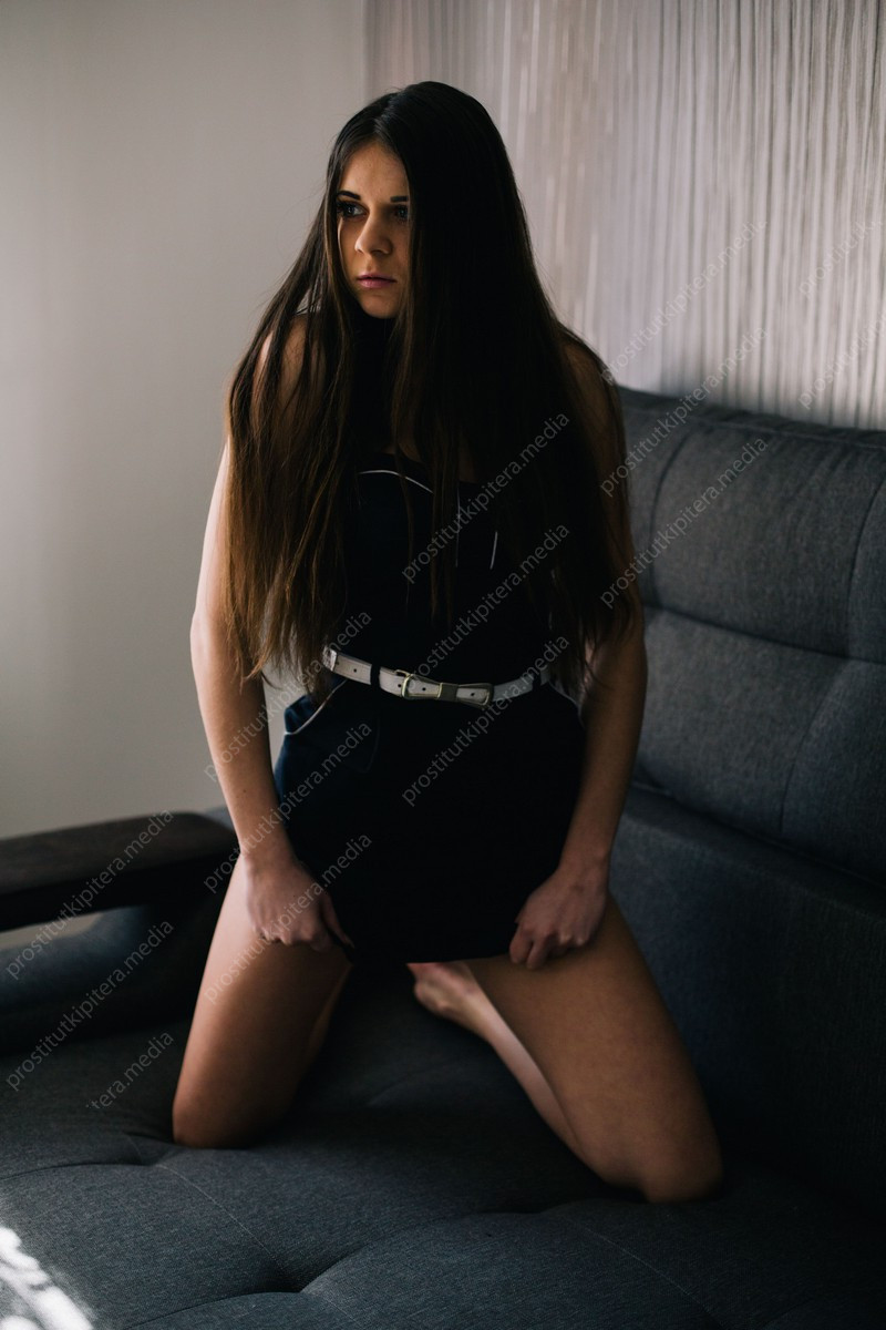 Шлюха СПб Наташа у метро Пушкинская