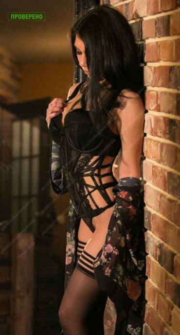 Шлюха Санкт-Петербурга Полина у метро Обводный канал