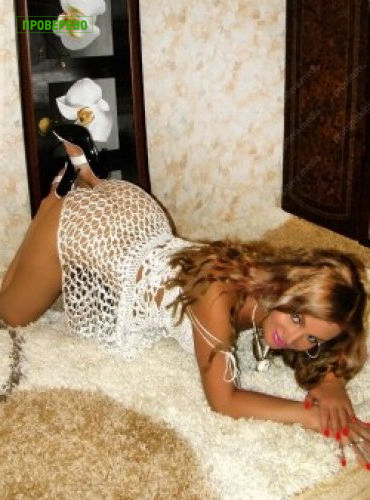 Проститутка в СПб Зоя у метро Спасская